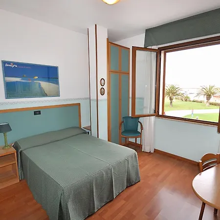 Elisa Hotel